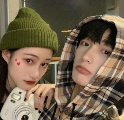 情侣头像一对网红,甜蜜瞬间，定格爱情美好瞬间