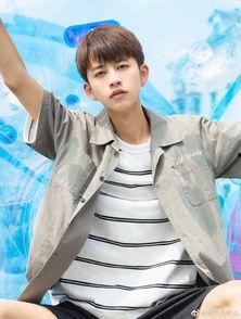 网红小哥的名字叫什么,揭秘网络红人的魅力与影响力