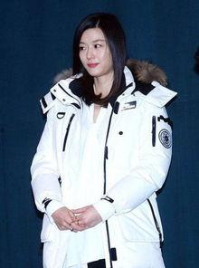 明星在大众的视线,明星在大众视线中的璀璨瞬间