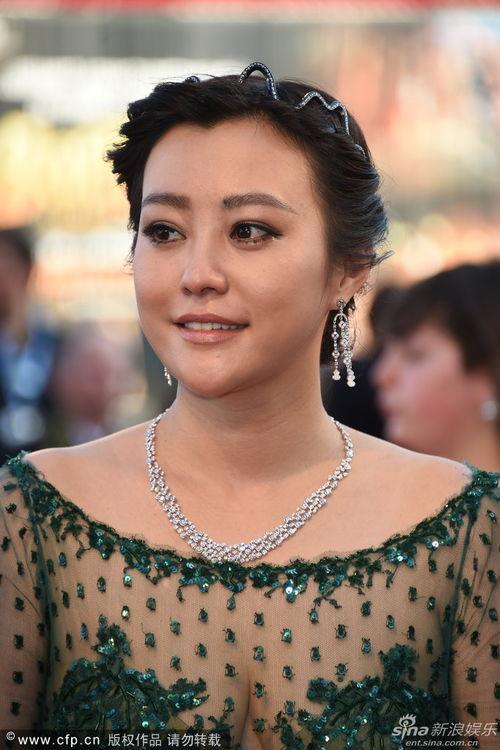 性奴明星郝蕾,从性奴明星到勇敢发声，揭开娱乐圈黑暗面