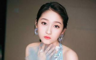 娱乐圈从吃瓜开始小说,从吃瓜开始,揭秘明星背后的故事